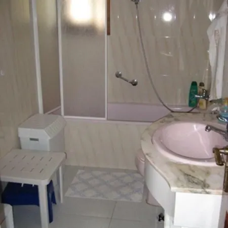 펜션 Con Piscina 람폴라